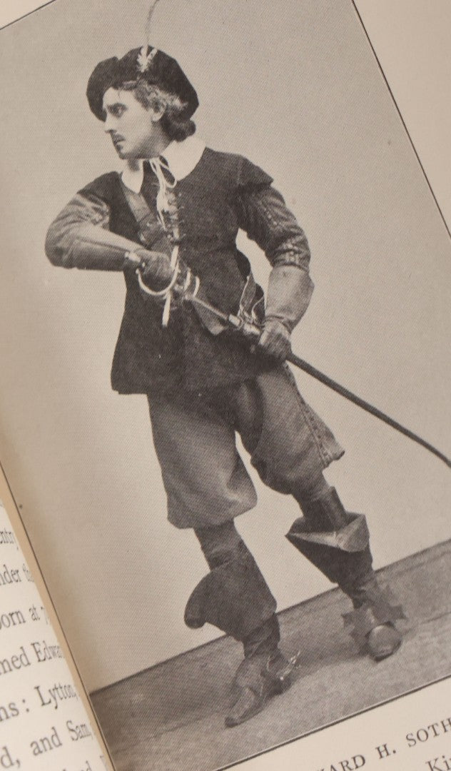 Lot 147 - "Famous Actors Of The Day In America" Antique Book By Lewis C. Strang, Illustrated, L.C. Page And Company, Publishers, Boston, 1900