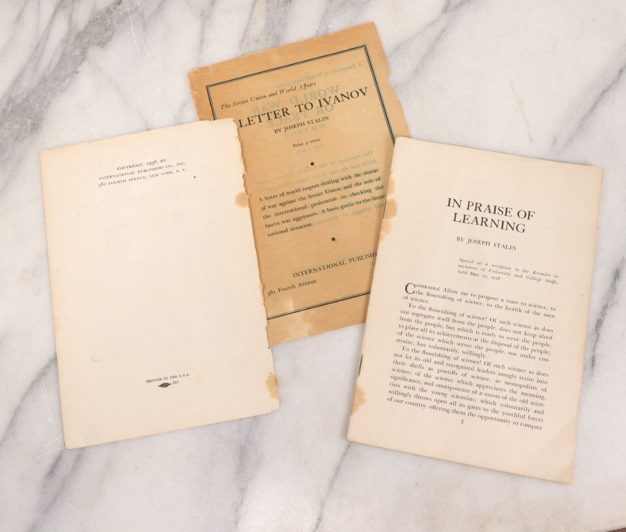 Lot 158 - "In Praise Of Learning" Vintage Booklet By Joseph Stalin And V.M. Molotov, Copyright 1938, By International Publishers Co., Inc., Union Printed In The U.S.A., Note Front And Back Covers Detached