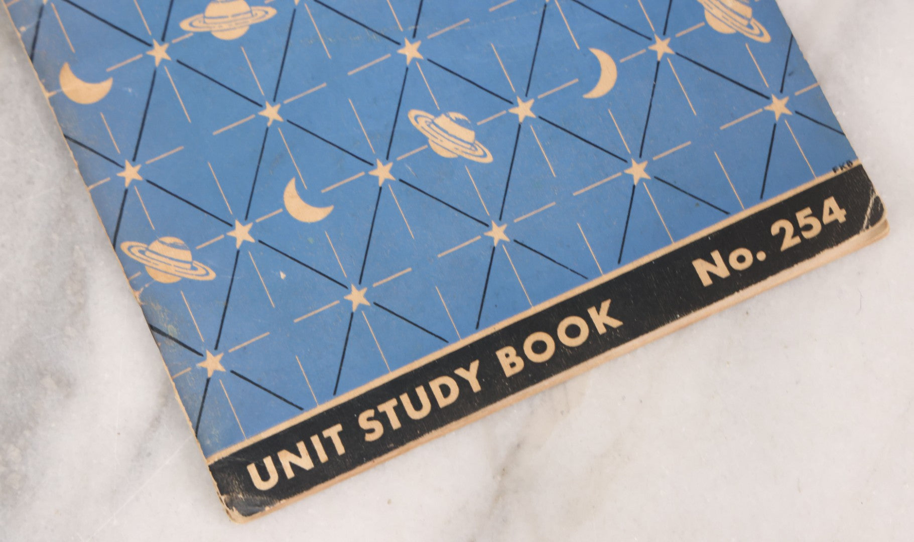 Lot 160 - "Sun Moon And Stars" Vintage Unit Study Booklet No. 254 By Jeanette Smith, Copyright 1935, By The Educational Printing House, Inc. With Illustrations Of Constellations, Moon And More