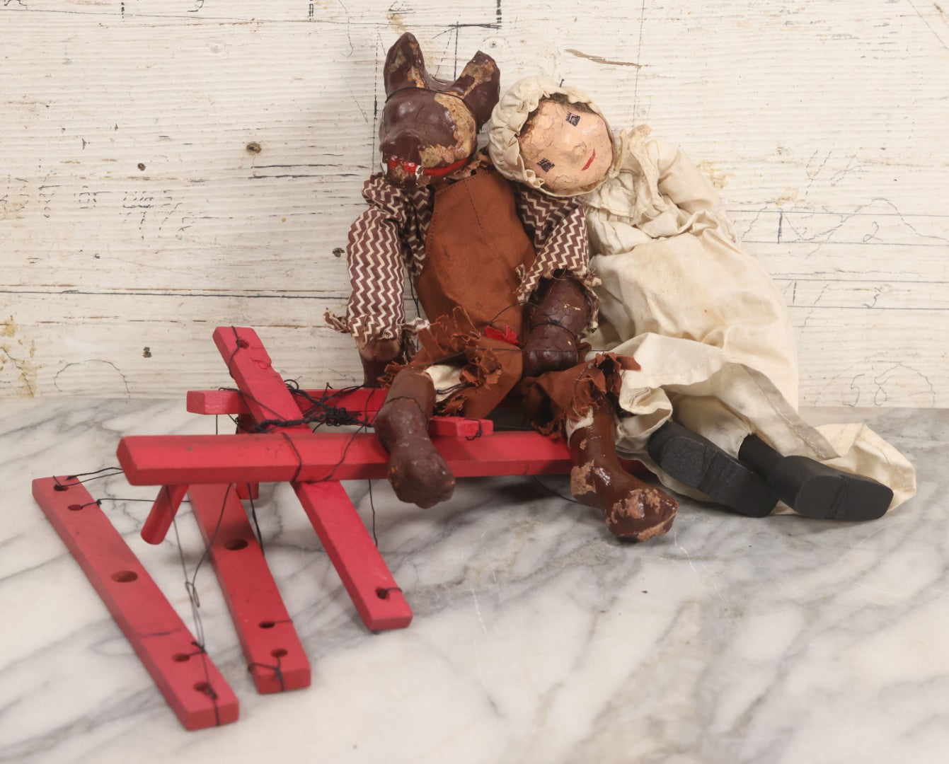 Lot 032 - Pair Of Vintage Papier Mache Marionette Puppets Including Th ...