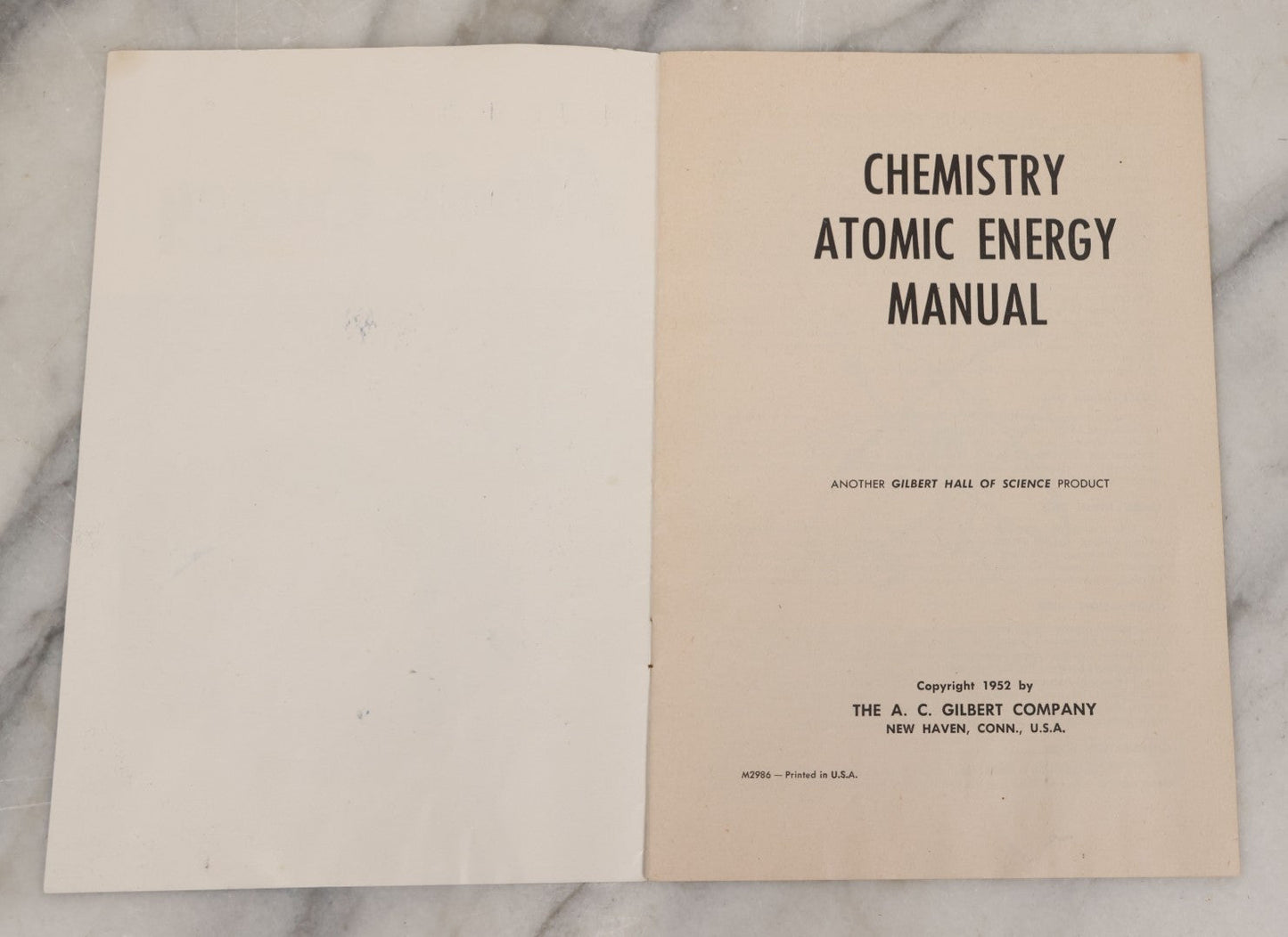 Lot 094 - Vintage Gilbert "Chemistry Atomic Energy Manual" Ephemera Booklet, Copyright 1952 By The A.C. Gilbert Company, New Haven, Connecticut
