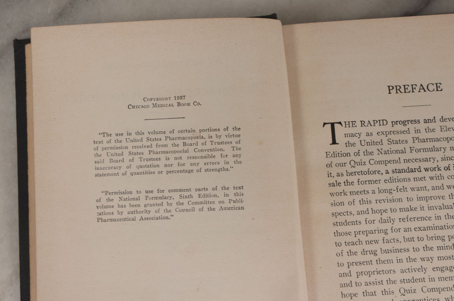 Lot 105 - "Gray's Pharmaceutical Quiz Compend: A Condensed Compendium Of Pharmaceutical Knowledge, A Quiz Book" Vintage Book By H.C. Gray, 17th Edition, Chicago Medical Book Co., Publisher, Chicago, 1937