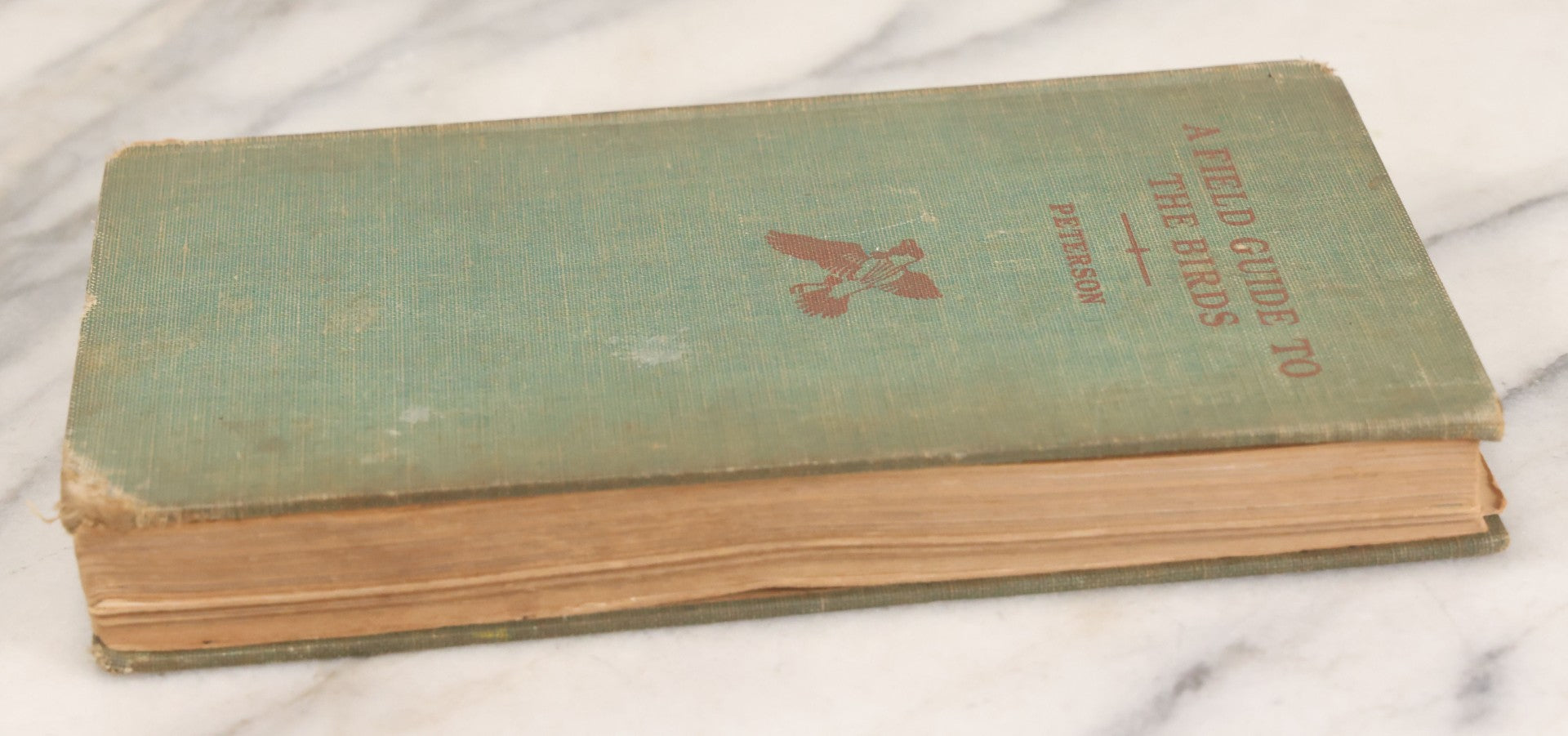 Lot 108 - "A Field Guide To The Birds: [...] All Species Found East Of The Rockies" Vintage Book Written And Illustrated By Roger Tory Peterson, Second Edition, Sponsored By National Audubon Society, Houghton Mifflin Company, Publishers, Boston, 1947