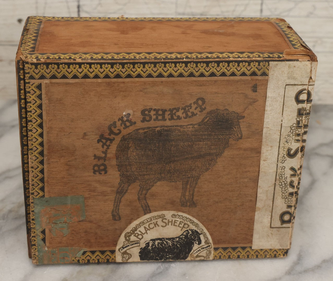 Lot 117 - Antique Wooden Cigar Box For "Black Sheep" Cigars, Distributed By Tichenor Cigar Co., Inc., With Lithographed Interior And Exterior Labels With Black Sheep Graphics