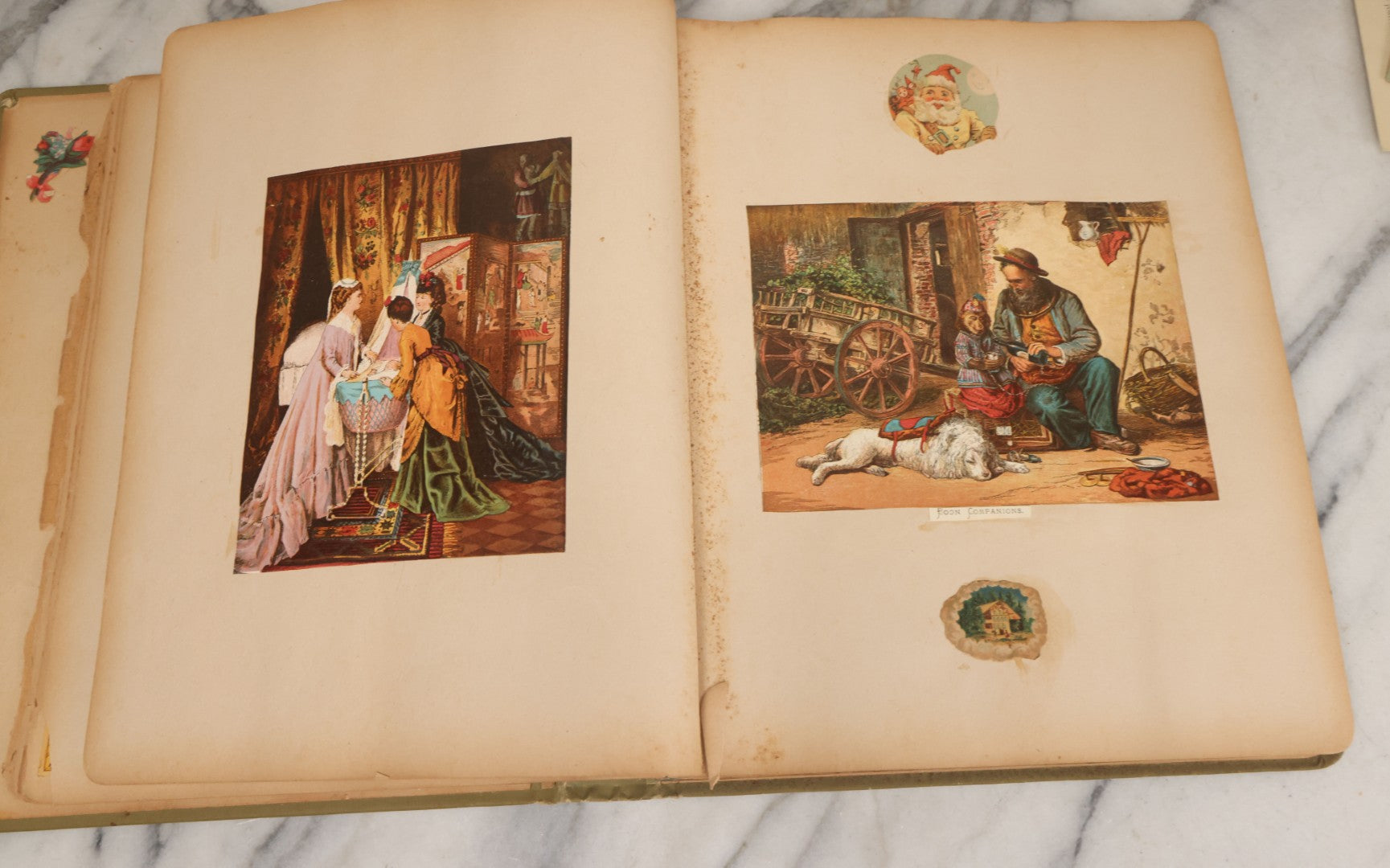 Lot 118 - Antique Victorian Scrapbook Album Green Cover, Silver Daisy Motif, With Many Lithographed Trade Cards, Holiday Cards, And Die Cuts, 90+ Pieces, Including Several Loose Cards