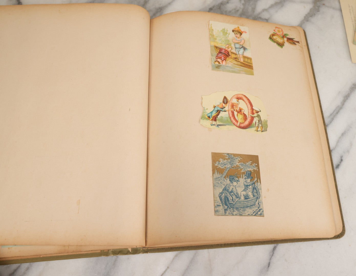 Lot 118 - Antique Victorian Scrapbook Album Green Cover, Silver Daisy Motif, With Many Lithographed Trade Cards, Holiday Cards, And Die Cuts, 90+ Pieces, Including Several Loose Cards