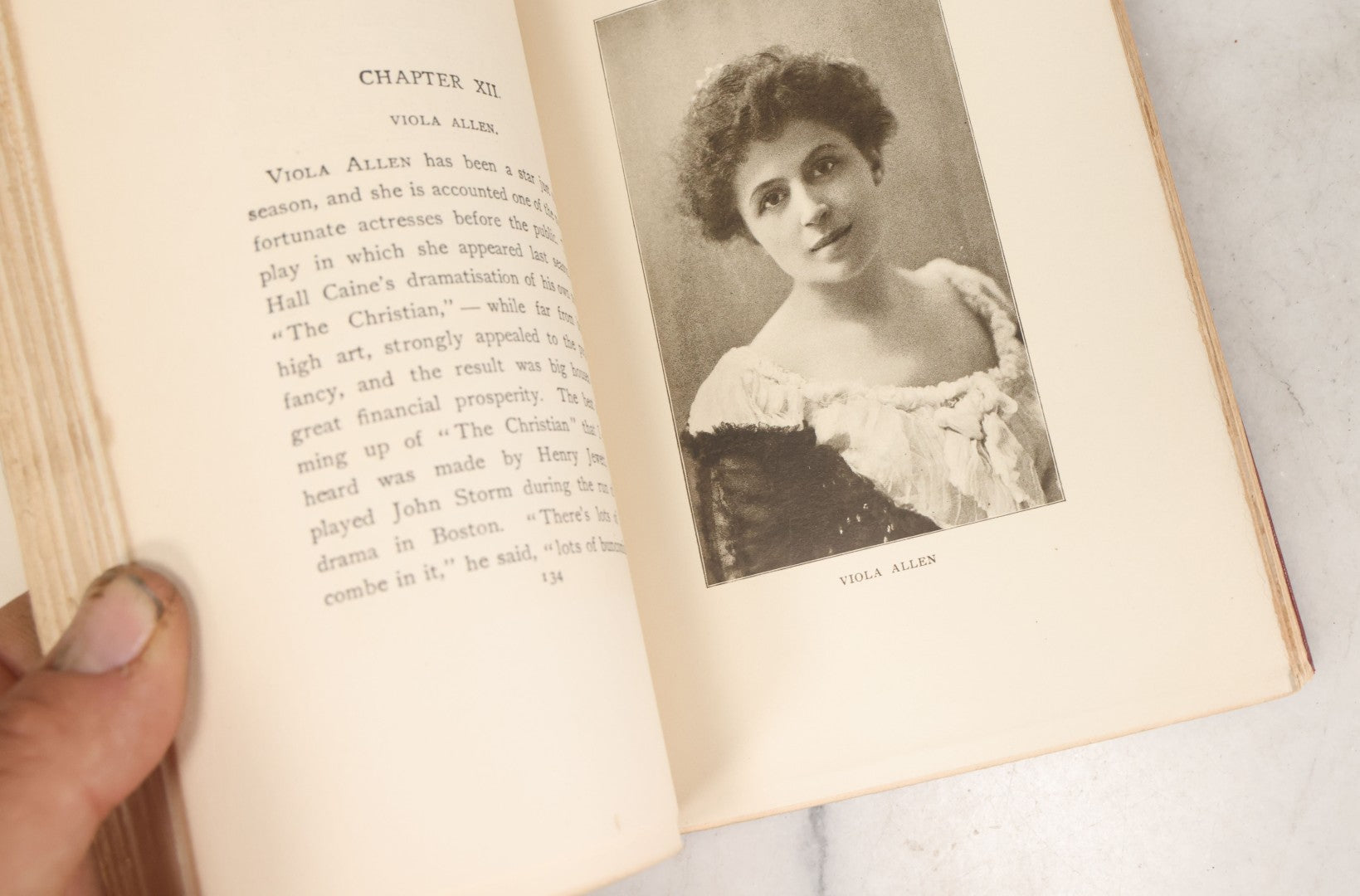 Lot 158 - "Famous Actresses Of The Day" Antique Illustrated Book By Lewis C. Strang, L.C. Page & Company, Publishers, Boston, 1906