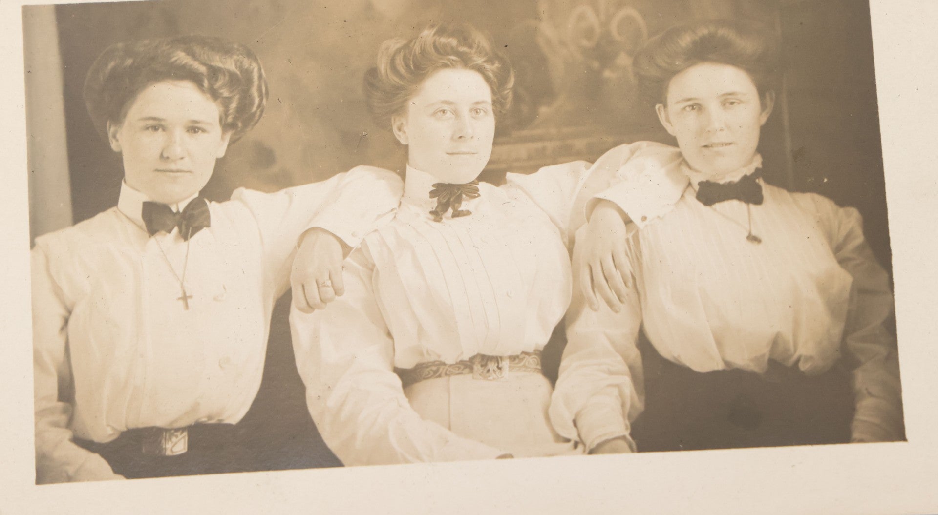Lot 010 - Antique Vernacular Snapshot Photo Album With 90+ Photographs Circa 1910-1920, Including Baseball Player, Woman Posing With Flag, Bartenders, Many Dogs And Pets, And More