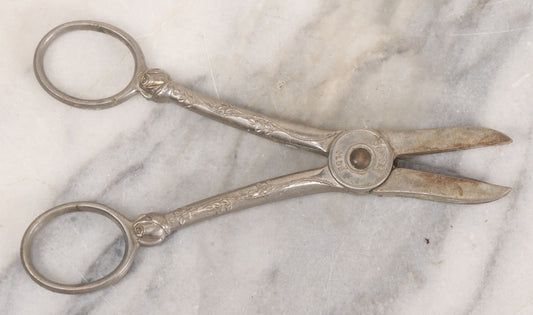 Lot 038 - Vintage "Garden Club" Brand Garden Shears With Decorative Rose And Thorn Handles, Manufactured By Clauss Shear Company, Freemont, Ohio
