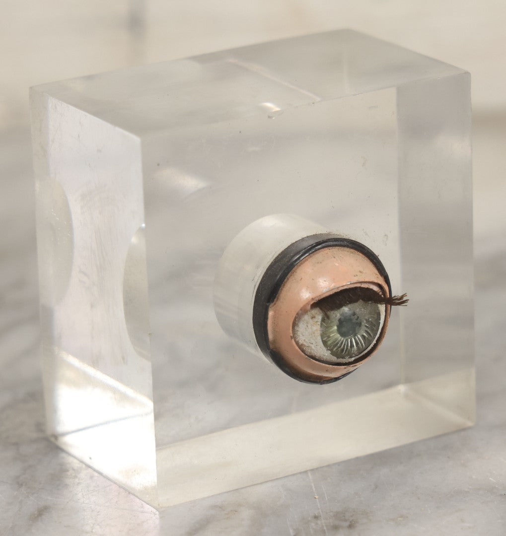 Lot 026 - Vintage Novelty Eyeball Lucite Paperweight, Eye Opens And Cl ...