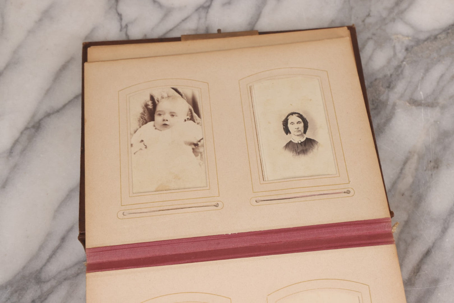 Lot 089 - Antique Leather Cabinet Card Photo Album With Engraved Metal Clasp "Bertha", Containing 6 Cabinet Card And 67 Carte De Visite C.D.V. Photos