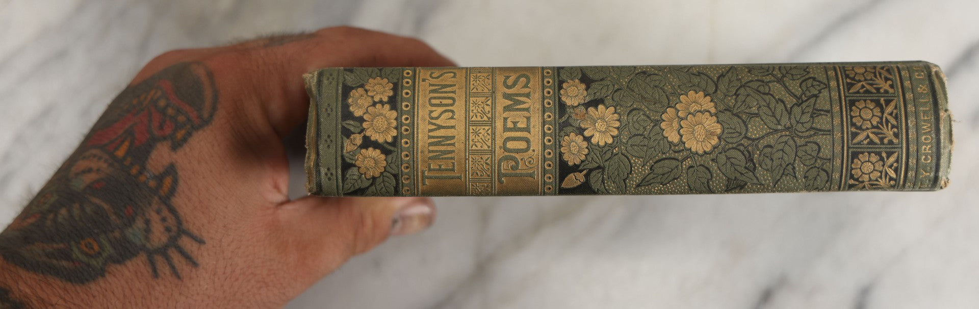 Lot 137 - "The Poetical Works Of Alfred Tennyson" Antique Poetry Book, Complete Illustrated Edition, Decorative Green Cloth Boards With Elaborate Gilt Floral And Geometric Design, Thomas Y. Crowell & Co., Publishers, New York, Circa Late 19th Century