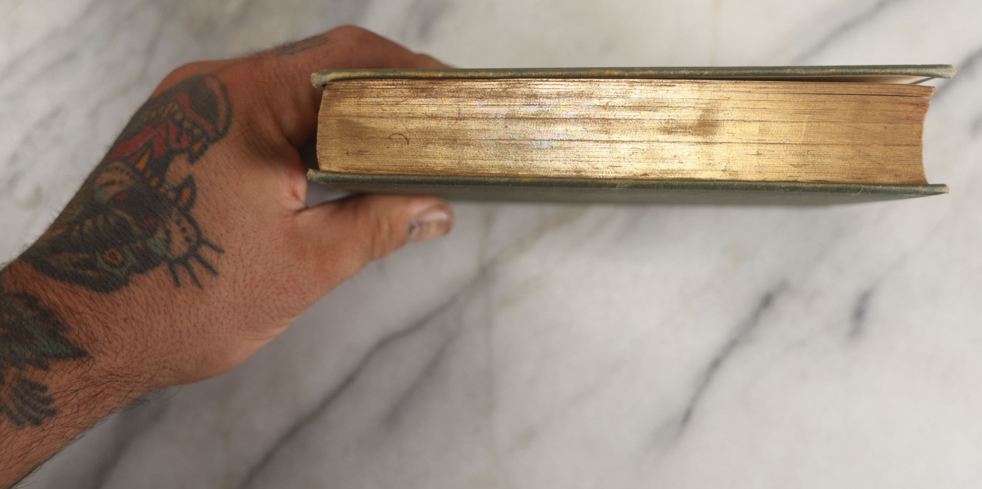 Lot 137 - "The Poetical Works Of Alfred Tennyson" Antique Poetry Book, Complete Illustrated Edition, Decorative Green Cloth Boards With Elaborate Gilt Floral And Geometric Design, Thomas Y. Crowell & Co., Publishers, New York, Circa Late 19th Century