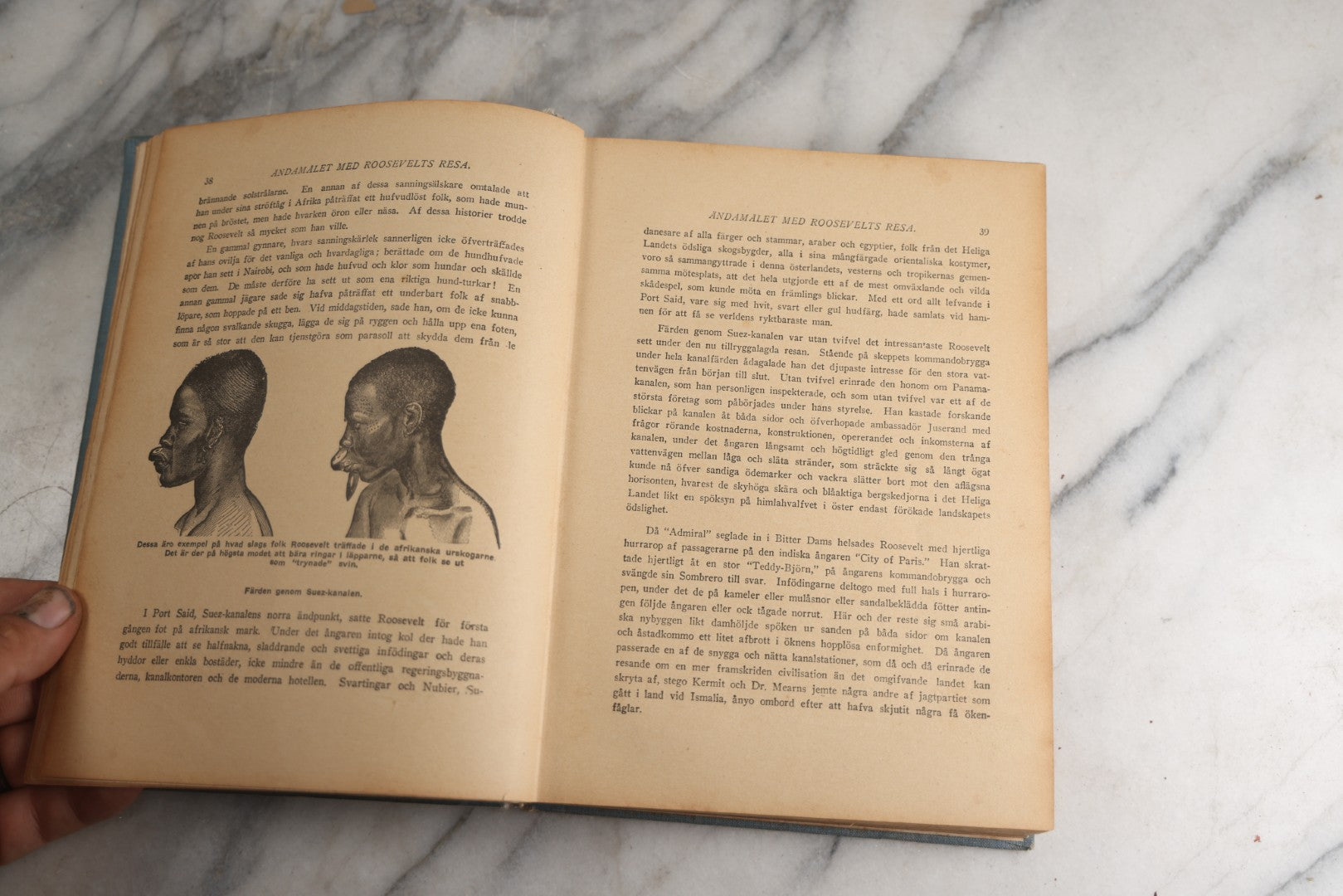 Lot 173 - "Roosevelt's Jagt-Äfventyr I Afrikas Vildmarken" (“Roosevelt’S Hunting Adventures In Africa’S Wilderness”) Antique Swedish Language Big Game Hunting & Exploration Book By Professor Axel Lundeberg, J.T. Moss, Publisher, 1909, Note Wear