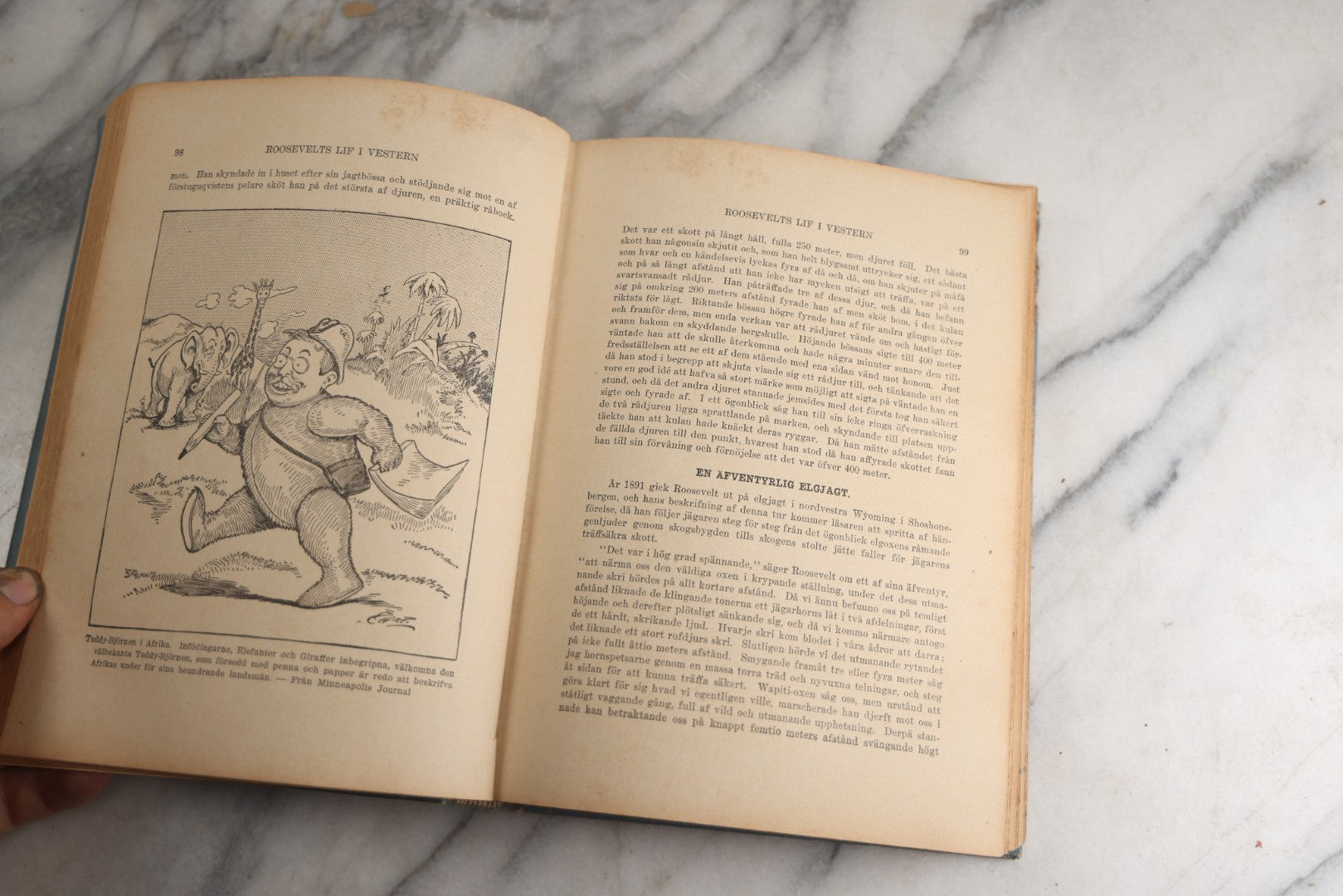 Lot 173 - "Roosevelt's Jagt-Äfventyr I Afrikas Vildmarken" (“Roosevelt’S Hunting Adventures In Africa’S Wilderness”) Antique Swedish Language Big Game Hunting & Exploration Book By Professor Axel Lundeberg, J.T. Moss, Publisher, 1909, Note Wear