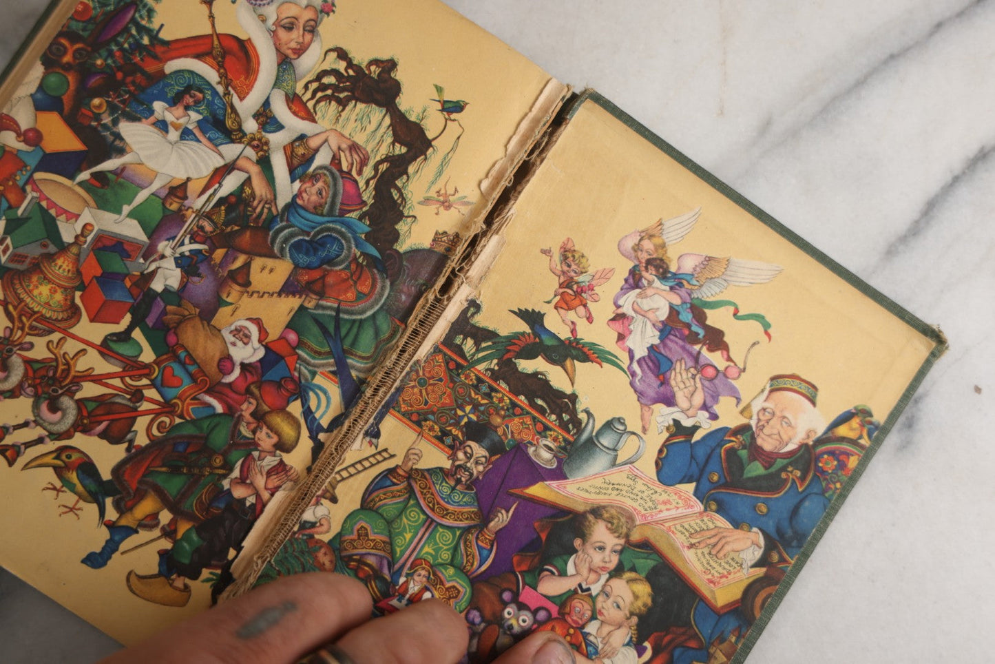 Lot 186 - "Andersen’S Fairy Tales" Vintage Book By Hans Christian Andersen, Translated By Mrs. E. V. Lucas And Mrs. H. B. Paull, Illustrated By Arthur Szyk, Published By Grosset & Dunlap, New York., 1945