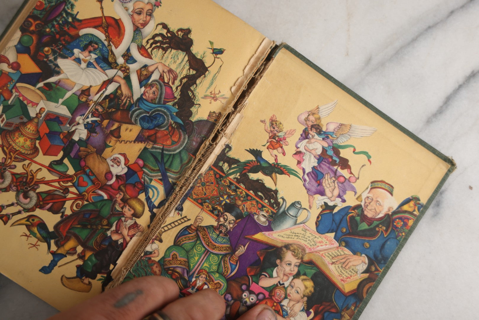 Lot 186 - "Andersen’S Fairy Tales" Vintage Book By Hans Christian Andersen, Translated By Mrs. E. V. Lucas And Mrs. H. B. Paull, Illustrated By Arthur Szyk, Published By Grosset & Dunlap, New York., 1945