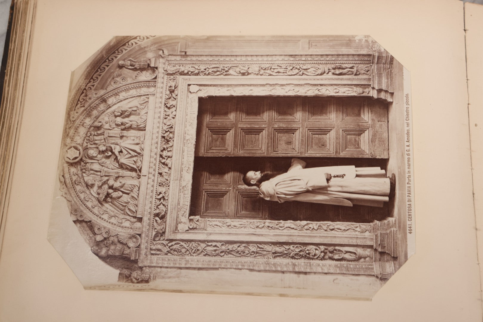 Lot 071 - Antique Photo Album With Approximately 100 Souvenir Photographs Of Landmarks In Italy, Including Churches And Cathedrals, Venice Canals, Ancient Ruins, Pompeii, Architecture, Doorways, Art And Statues