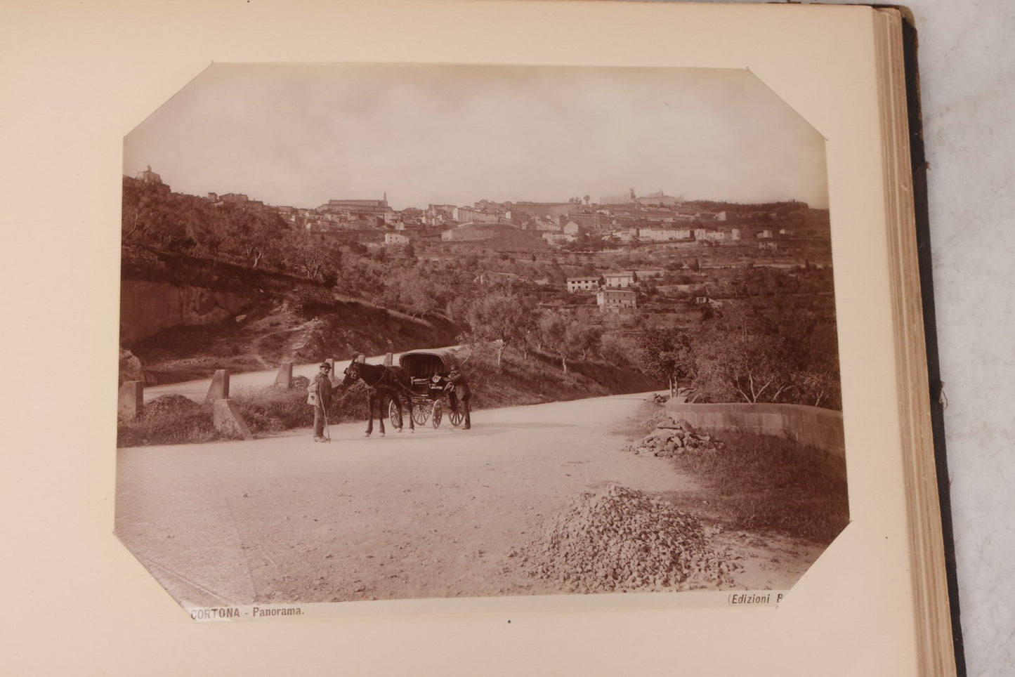 Lot 071 - Antique Photo Album With Approximately 100 Souvenir Photographs Of Landmarks In Italy, Including Churches And Cathedrals, Venice Canals, Ancient Ruins, Pompeii, Architecture, Doorways, Art And Statues