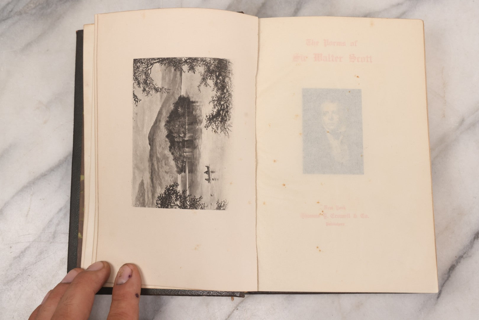 Lot 135 - "The Complete Poetical Works Of Sir Walter Scott" Antique Illustrated Book, Fine Binding, Painted Leather Cover With Gold Text And Details, Gold Fore-Edge, Christmas 1909 Inscription, Published By Thomas Y. Crowell & Co., New York, 1894