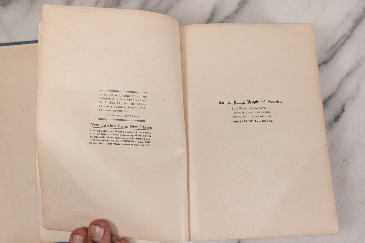 Lot 138 - "Self Pronouncing Story Of The Bible" Antique Illustrated Book Of Bible Stories By Rev. Jesse Lyman Hurlbut, Published By W.E. Scull, 1904