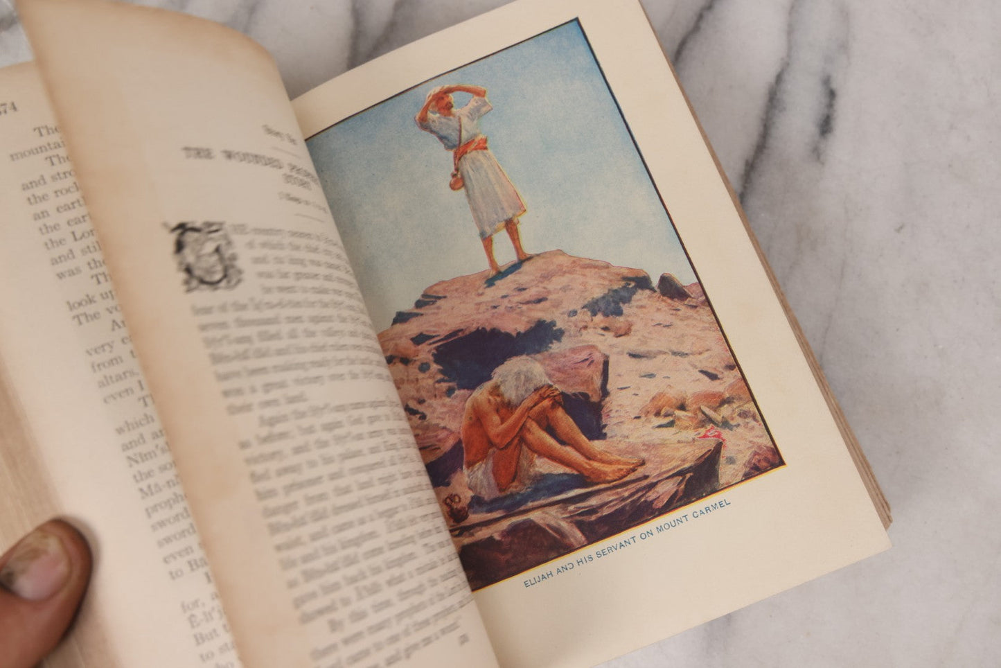 Lot 138 - "Self Pronouncing Story Of The Bible" Antique Illustrated Book Of Bible Stories By Rev. Jesse Lyman Hurlbut, Published By W.E. Scull, 1904