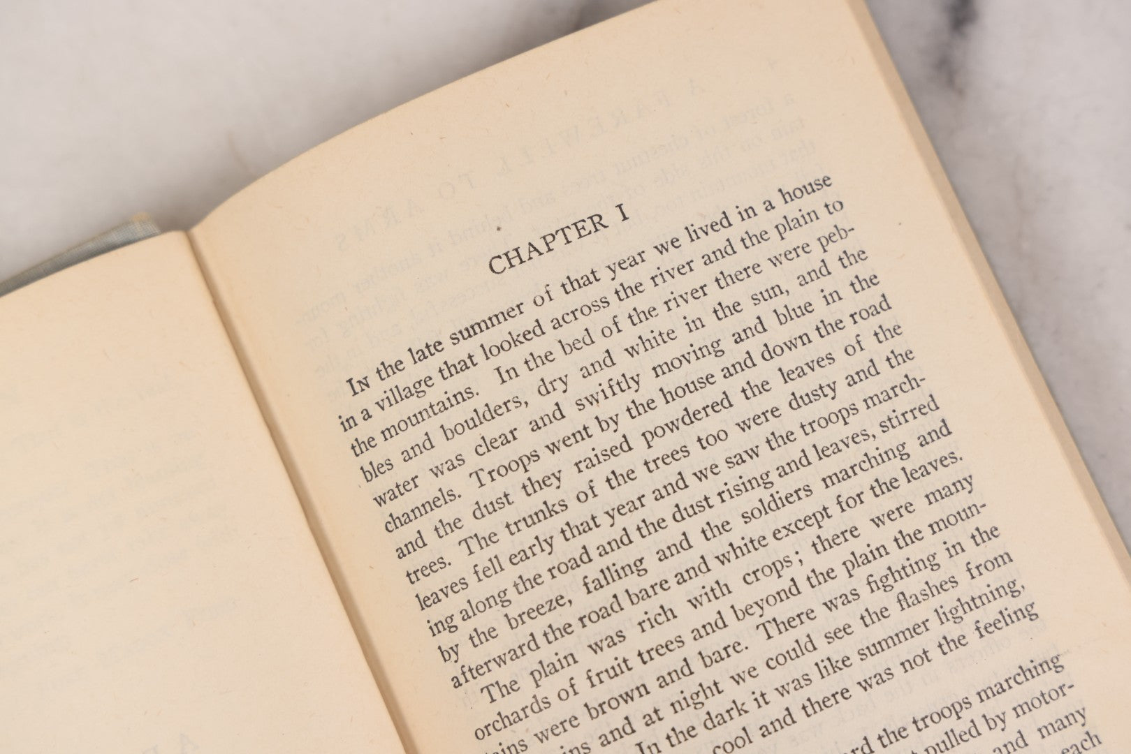 Lot 142 - "A Farewell To Arms" Vintage Book By Ernest Hemingway, The Modern Library, New York, Copyright 1929 (Scribner's), Introduction Copyright 1932 By The Modern Library