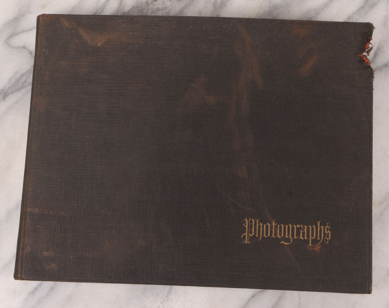 Lot 095 - Antique Family Photo Album With 25+ Portrait And Snapshot Photographs, Mostly Of Children, Including New York Sightseeing Trolley Photo, And Several Additional Loose Snapshot Photos