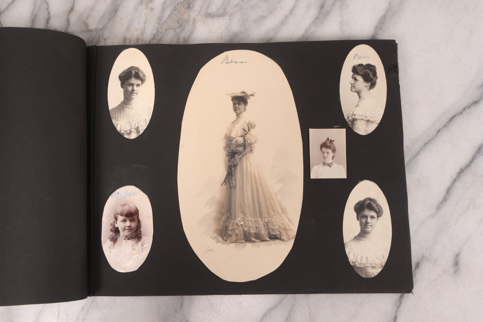 Lot 095 - Antique Family Photo Album With 25+ Portrait And Snapshot Photographs, Mostly Of Children, Including New York Sightseeing Trolley Photo, And Several Additional Loose Snapshot Photos