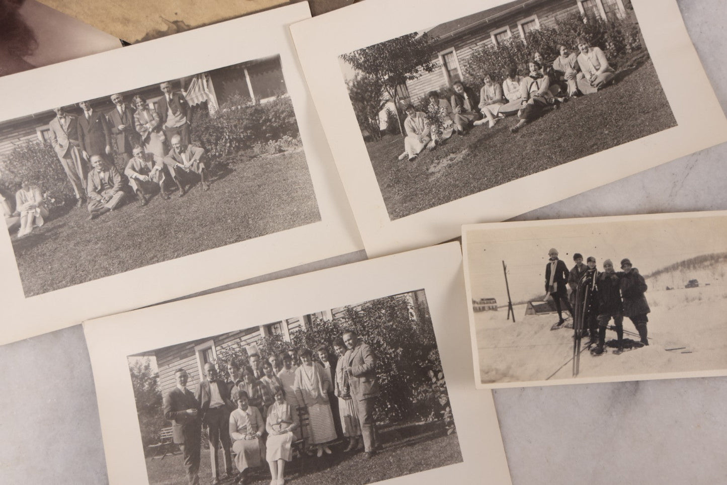 Lot 095 - Antique Family Photo Album With 25+ Portrait And Snapshot Photographs, Mostly Of Children, Including New York Sightseeing Trolley Photo, And Several Additional Loose Snapshot Photos