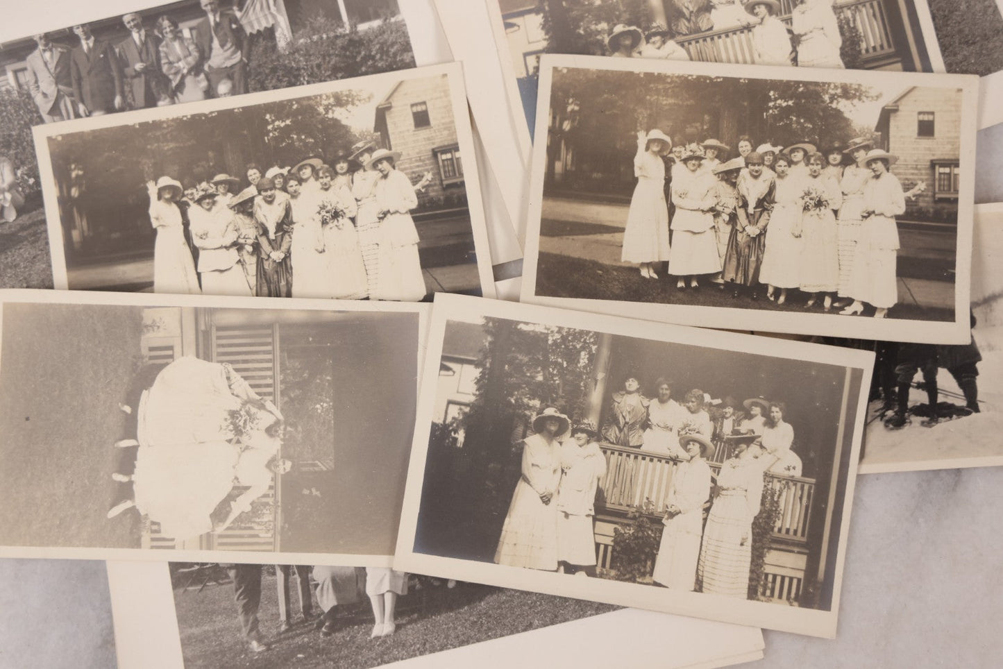 Lot 095 - Antique Family Photo Album With 25+ Portrait And Snapshot Photographs, Mostly Of Children, Including New York Sightseeing Trolley Photo, And Several Additional Loose Snapshot Photos