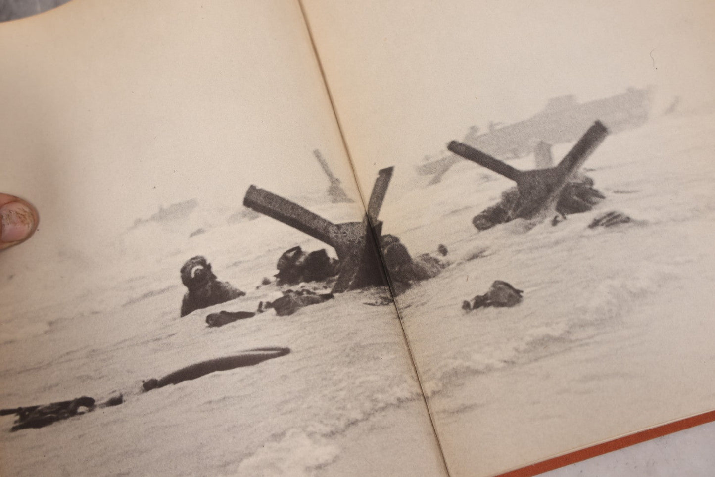 Lot 109 - "Slightly Out Of Focus" Vintage War Reporting And Photography Memoir Book By Robert Capa, Published By Henry Holt And Company, New York, 1947