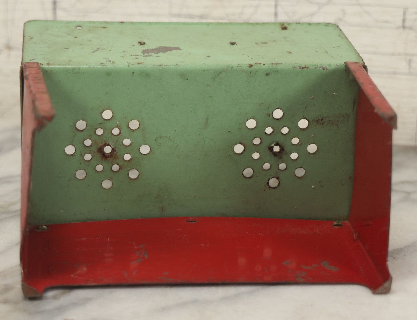 Lot 081 - Vintage Little Orphan Annie Tin Lithograph Toy Stove With Red And Green Paint, Circa 1930s Note Surface Wear And Rust