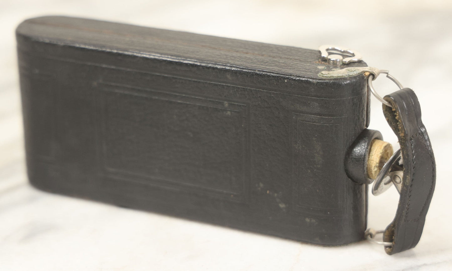 Lot 085 - Vintage Drinking Flask Disguised As Antique Folding Camera With Internal Pyrex Glass Flask, Note Missing Screw And Worn Stopper