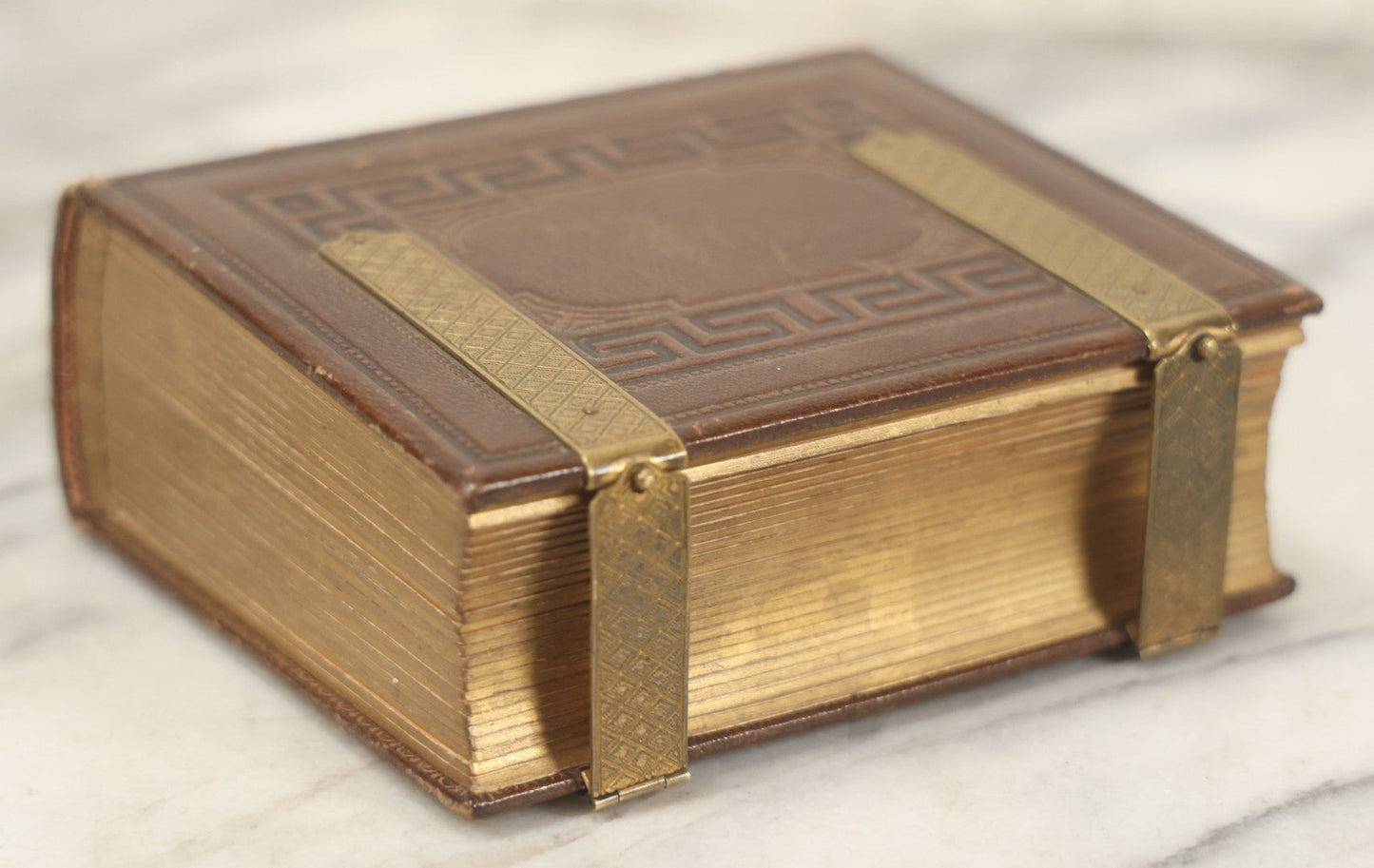 Lot 086 - Antique Family Photo Album With 32 Carte De Visite C.D.V. Photographs And 3 Tintypes, Mostly Of The Clingman Family, Including Photo Of Thomas Clingman, Mortally Wounded At The Battle Of Shiloh, Album By J.B. Lippincott & Co., Philadelphia
