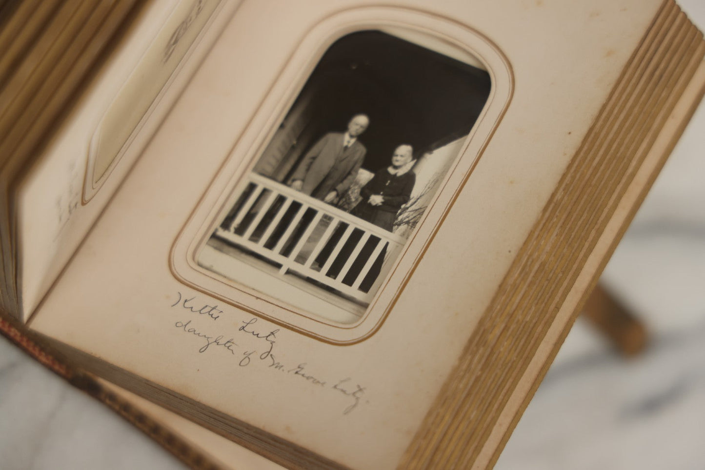Lot 086 - Antique Family Photo Album With 32 Carte De Visite C.D.V. Photographs And 3 Tintypes, Mostly Of The Clingman Family, Including Photo Of Thomas Clingman, Mortally Wounded At The Battle Of Shiloh, Album By J.B. Lippincott & Co., Philadelphia