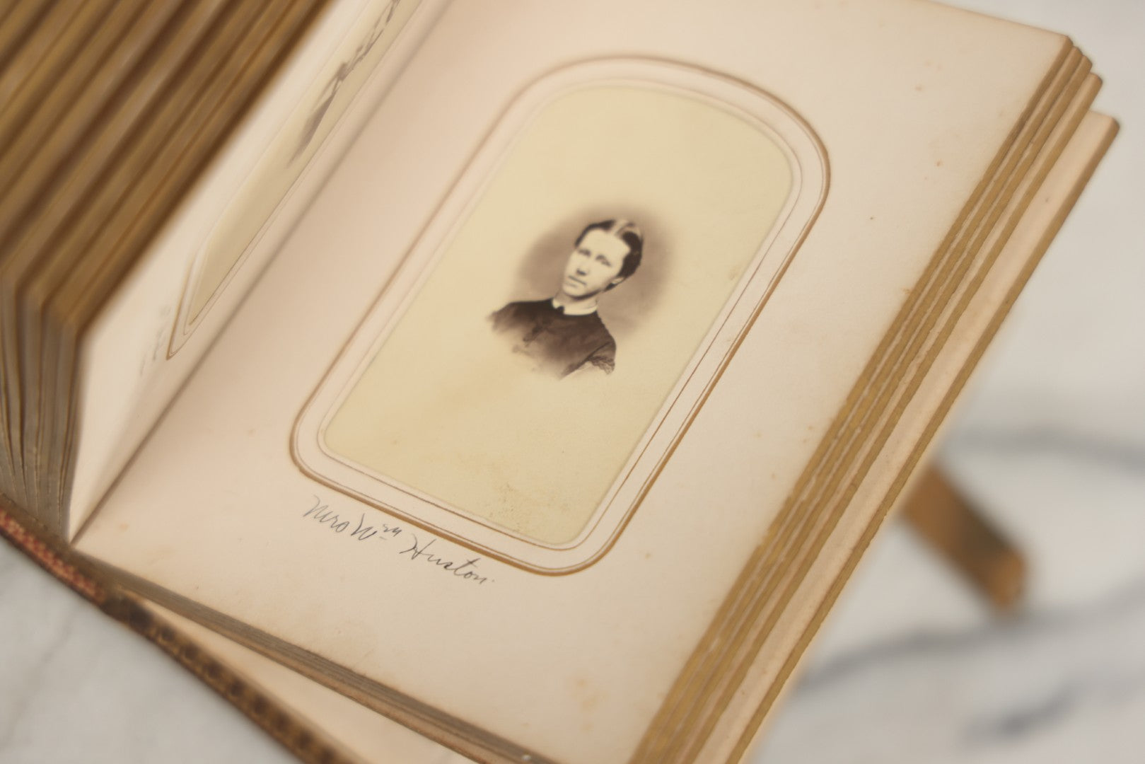 Lot 086 - Antique Family Photo Album With 32 Carte De Visite C.D.V. Photographs And 3 Tintypes, Mostly Of The Clingman Family, Including Photo Of Thomas Clingman, Mortally Wounded At The Battle Of Shiloh, Album By J.B. Lippincott & Co., Philadelphia