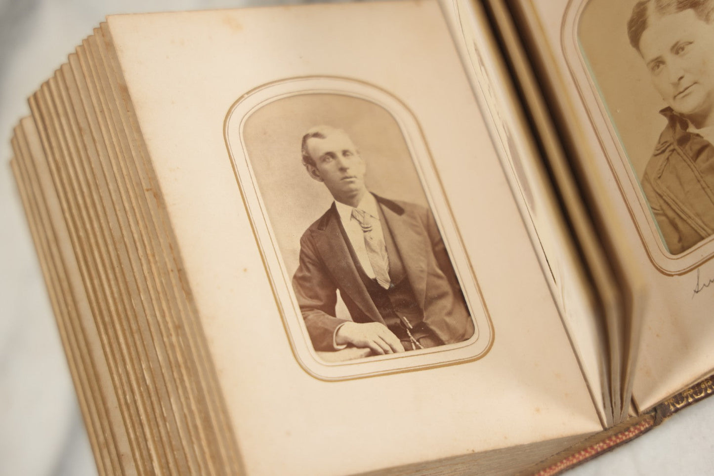 Lot 086 - Antique Family Photo Album With 32 Carte De Visite C.D.V. Photographs And 3 Tintypes, Mostly Of The Clingman Family, Including Photo Of Thomas Clingman, Mortally Wounded At The Battle Of Shiloh, Album By J.B. Lippincott & Co., Philadelphia