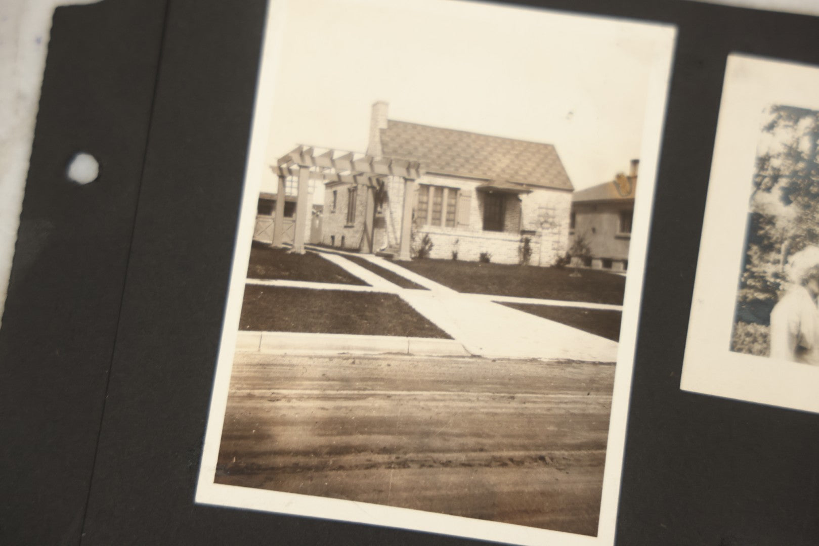 Lot 090 - Antique Snapshot Photo Album With 115+ Photographs, Early 1920s New England Scenes Including Lake Winnipesaukee, Quarry In Rockport Maine, And Winter Views