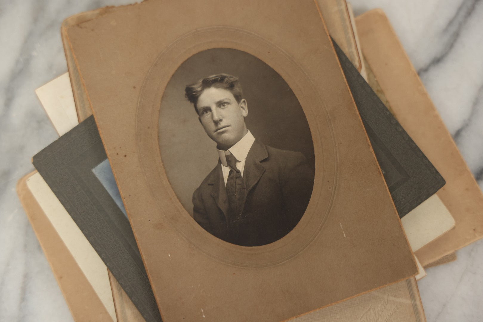 Lot 095 - Grouping Of 22 Antique Cabinet Card And Boarded Photographs, Mostly Portraits Of Men, Women, And Children, Including Two Views Of Houses