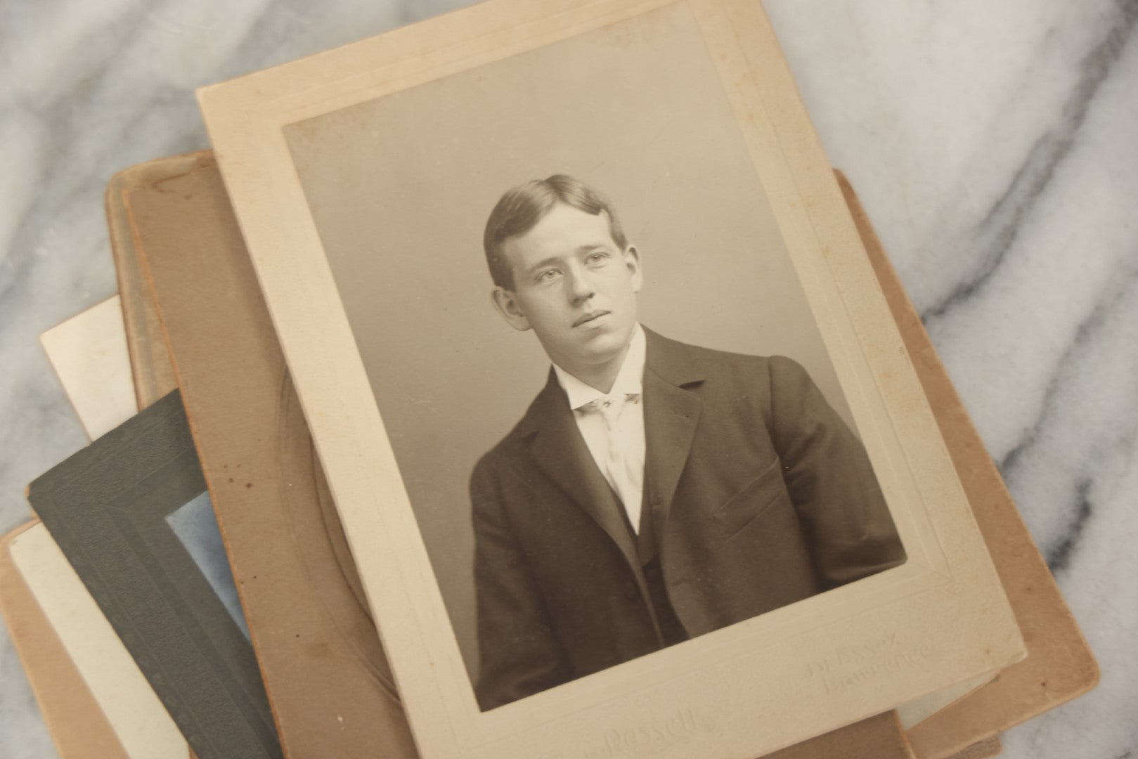 Lot 095 - Grouping Of 22 Antique Cabinet Card And Boarded Photographs, Mostly Portraits Of Men, Women, And Children, Including Two Views Of Houses