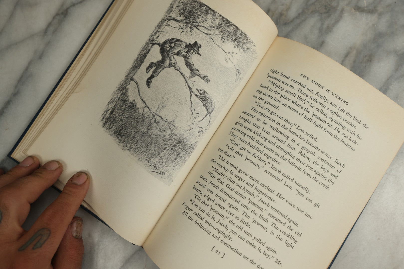 Lot 133 - "The Moon Is Waning" Vintage Limited Edition Book By Scott Hart (Numbered 101 Of 950), Illustrated By Edwin Megargee, With Gilt Illustrated Dog And Waning Moon On Cover, Published By The Derrydale Press, New York, 1939 