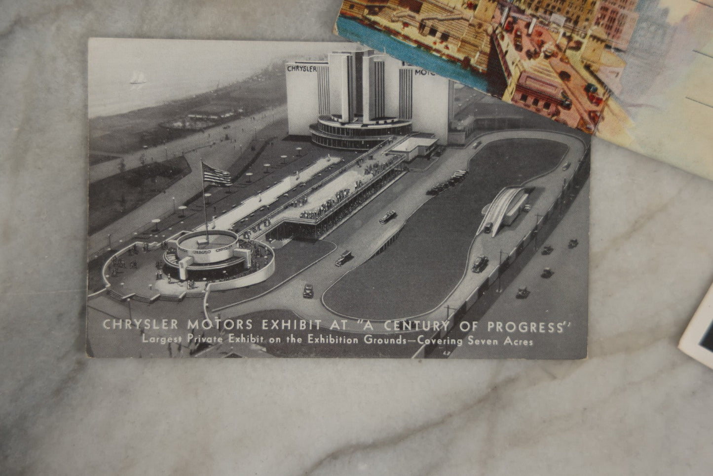 Lot 162 - Grouping Of Vintage Chicago Themed Postcards, Including Six Single Postcards And "Chicago Of Today" Souvenir Folder