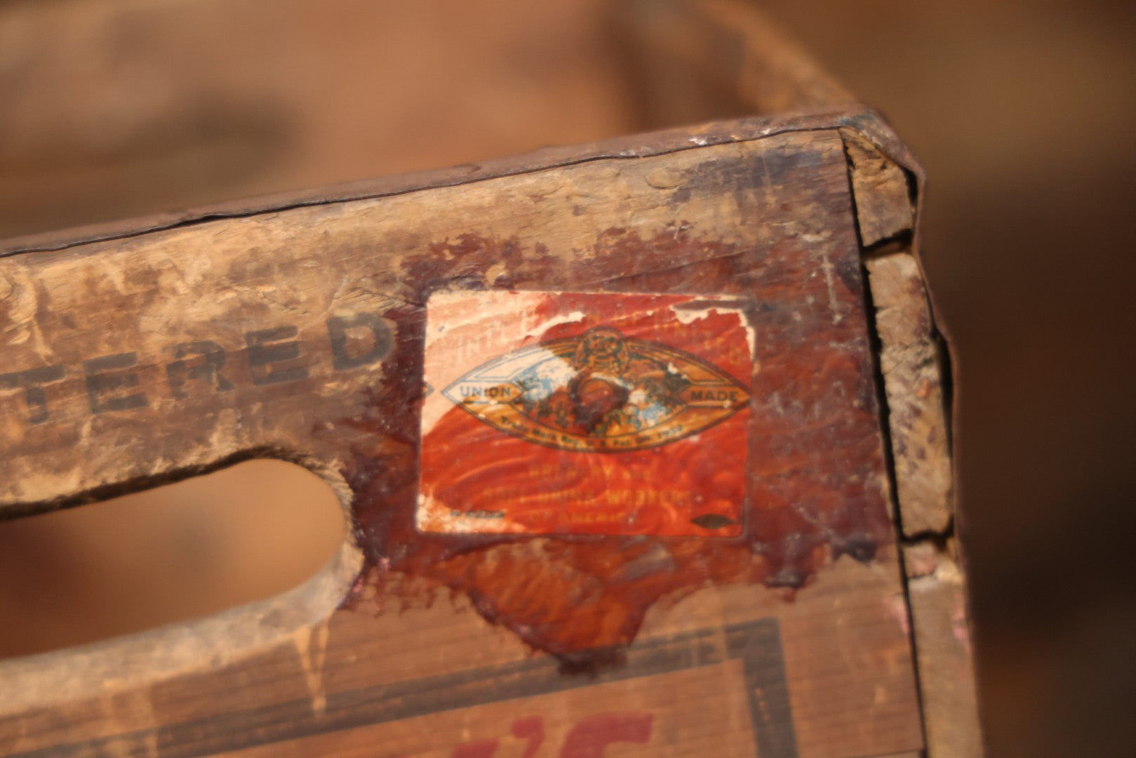Hanley's Peerless Ale Wooden Advertising Crate With Bulldog Graphics, The James Hanley Company, Providence, Rhode Island