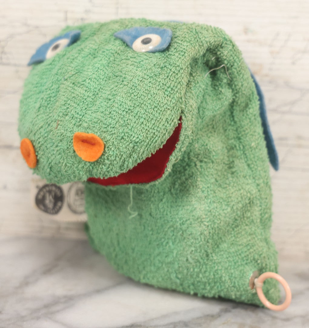 Lot 024 - Vintage Talking Green Mattel Hand Puppet With Working Pull S ...