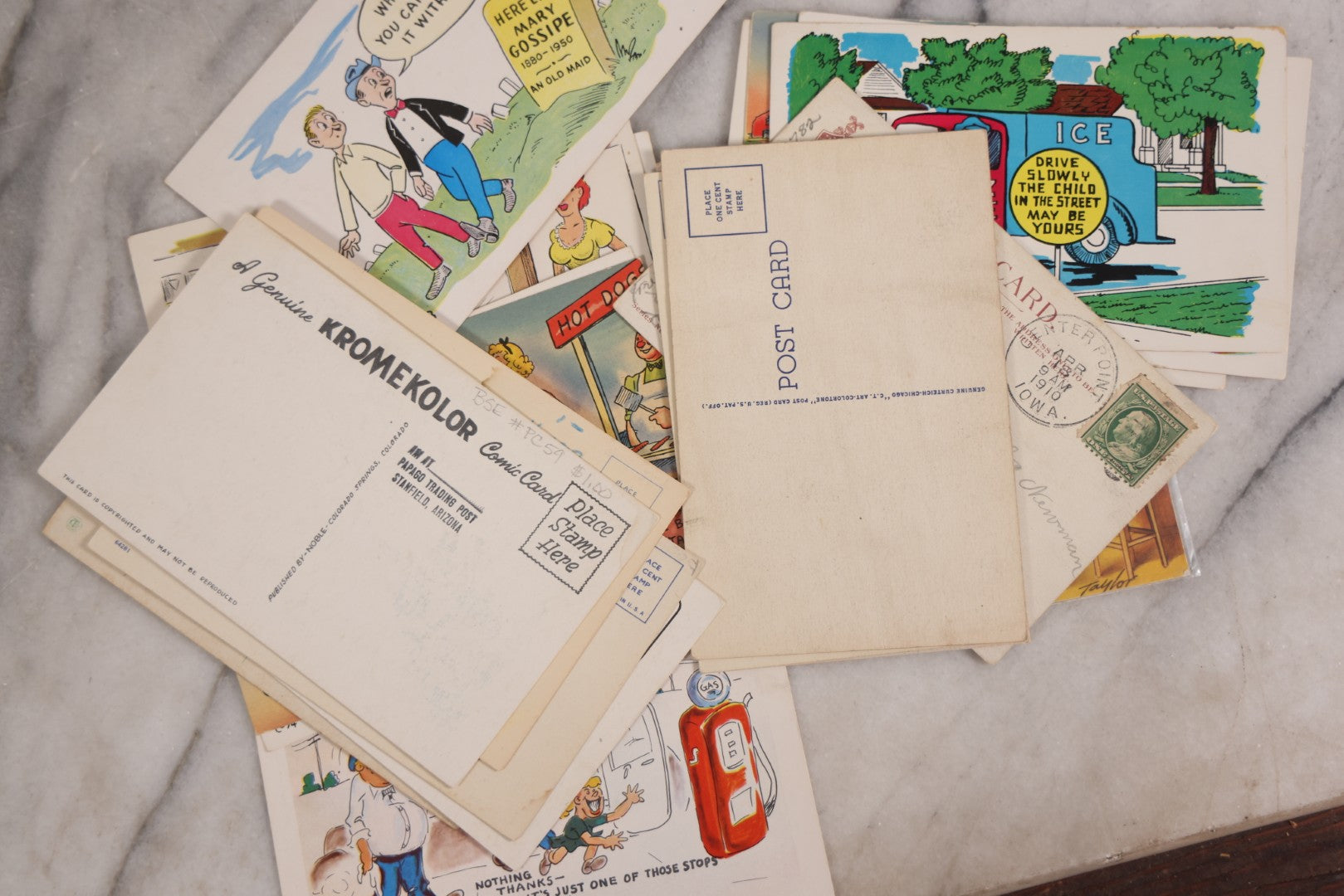 Lot 091 - Grouping Of Twenty Vintage Comic Illustrated Postcards
