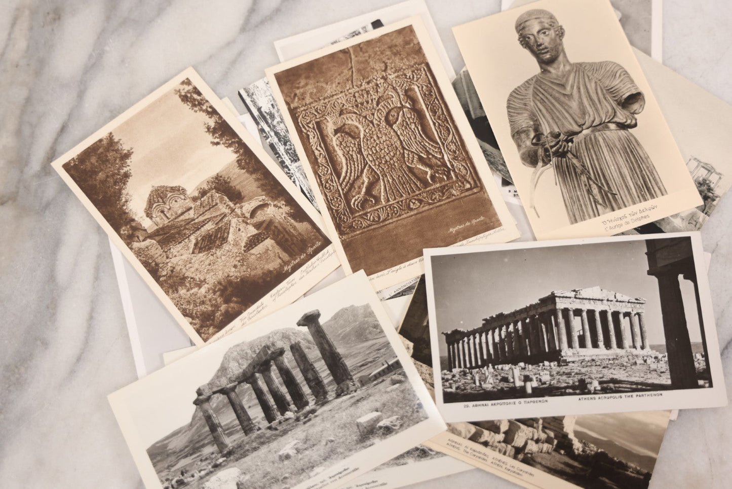 Lot 099 - Grouping Of 32 Vintage Photo Souvenir Postcards Of Greek Ruins, Greek Art And Greek Landmarks