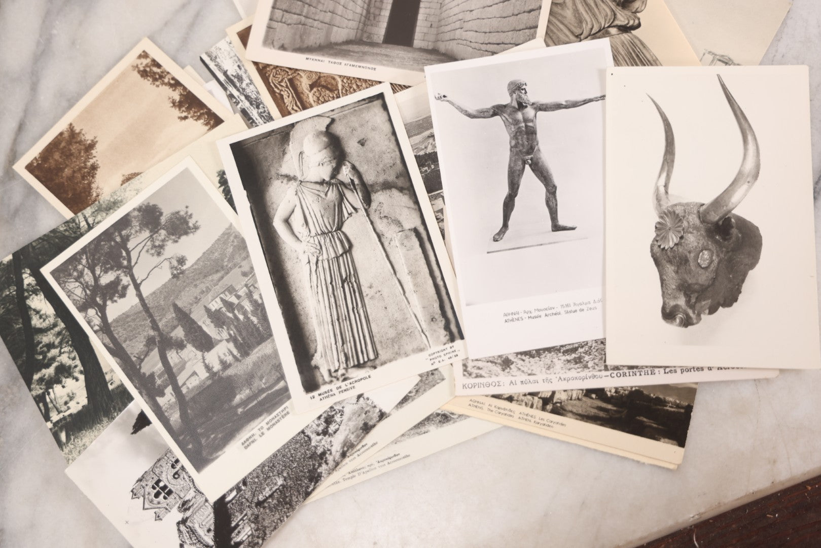 Lot 099 - Grouping Of 32 Vintage Photo Souvenir Postcards Of Greek Ruins, Greek Art And Greek Landmarks