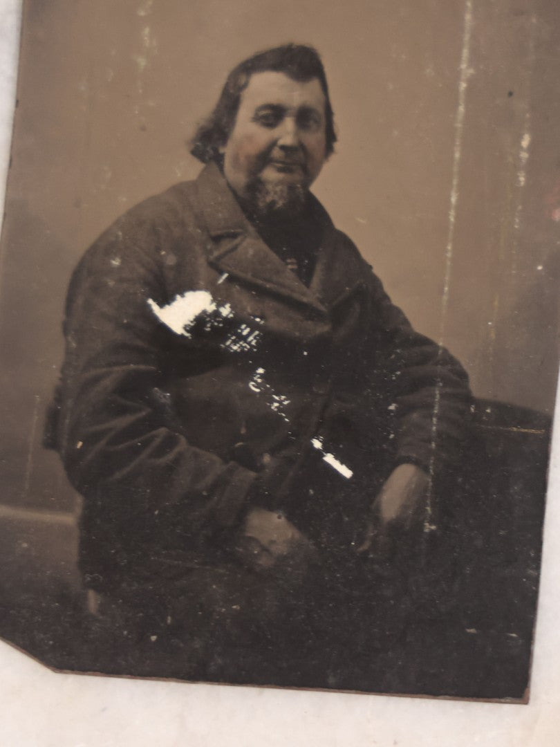 Lot 102 - Grouping Of Five Antique Photographs Including Ambrotypes And Tintypes In Cases And Brass Mats