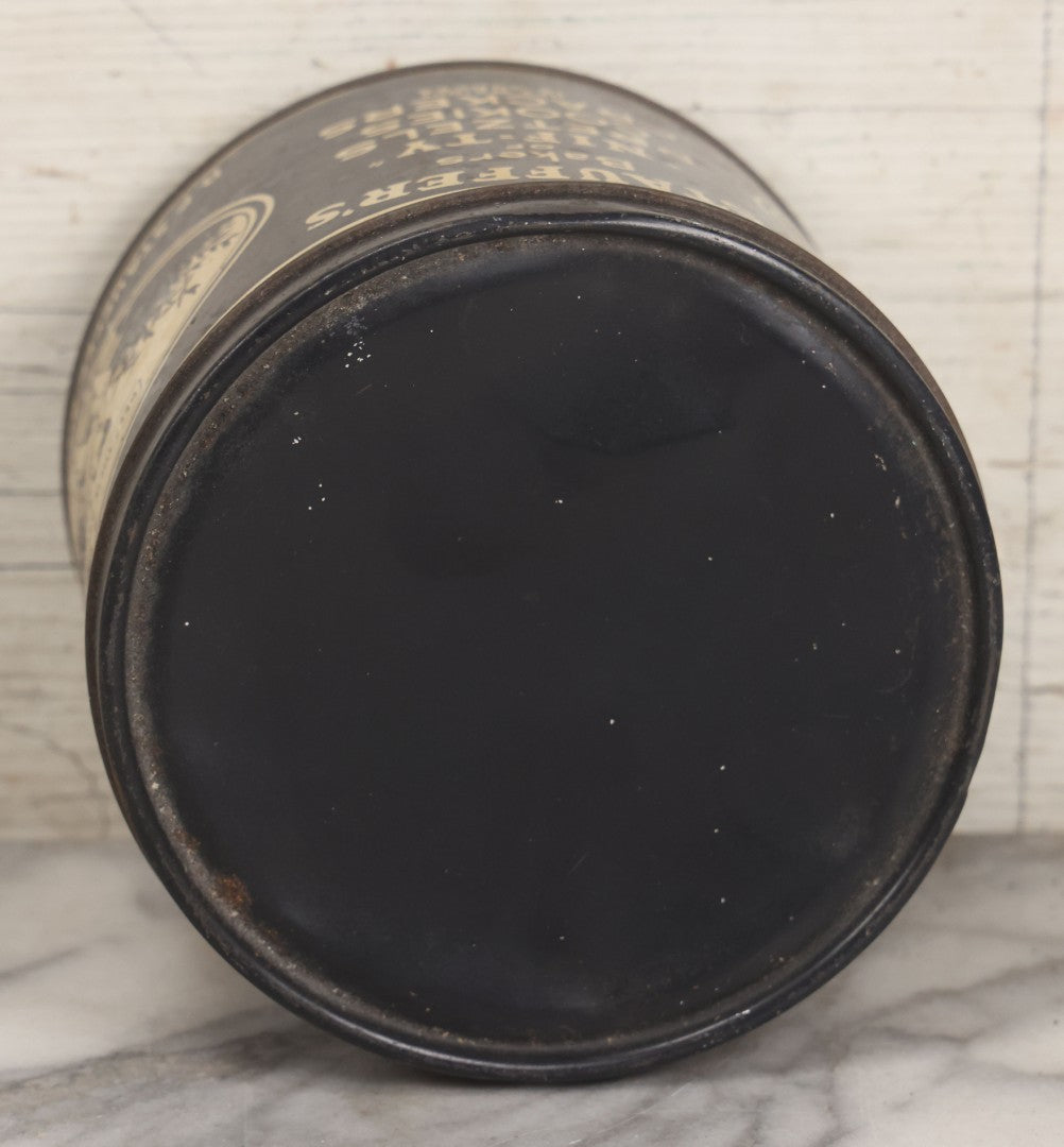 Lot 095 - Vintage D.F. Stauffer Biscuit Co. “Nif-Ty” Pretzels Cookies Crackers Tin, York, Pennsylvania, 5" H